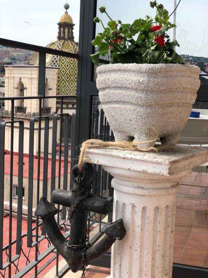 Marina Sky 8 Hotel Naples Exterior photo
