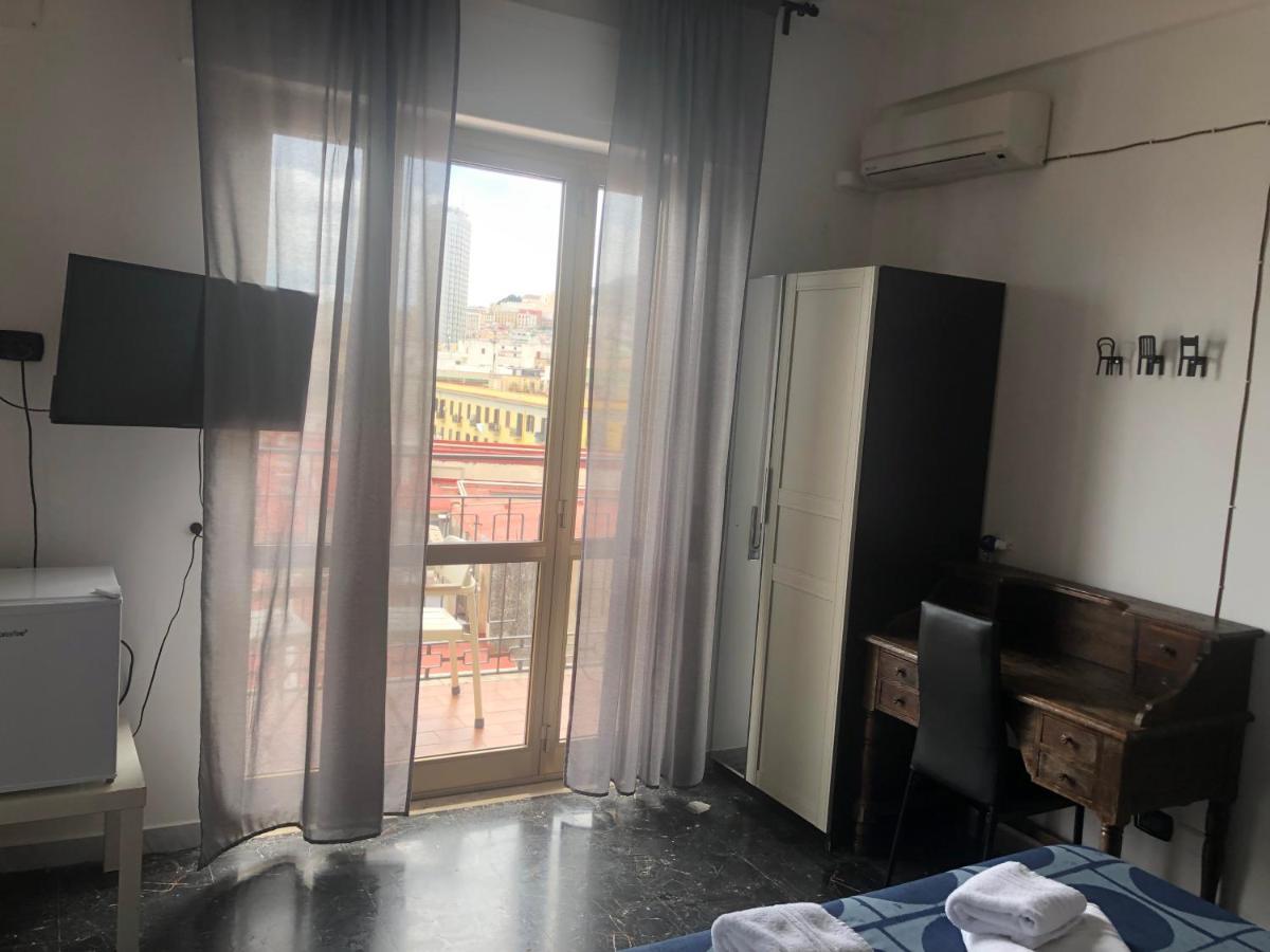 Marina Sky 8 Hotel Naples Exterior photo