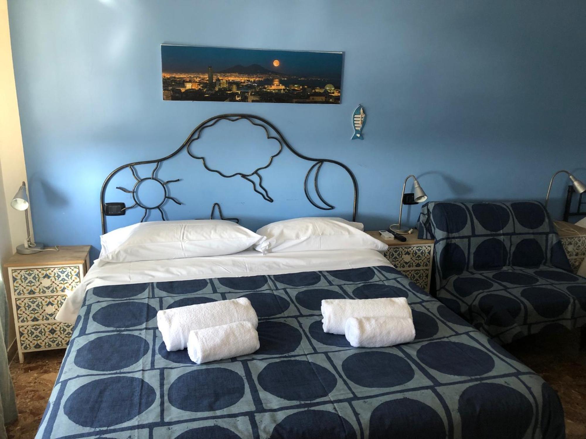 Marina Sky 8 Hotel Naples Exterior photo