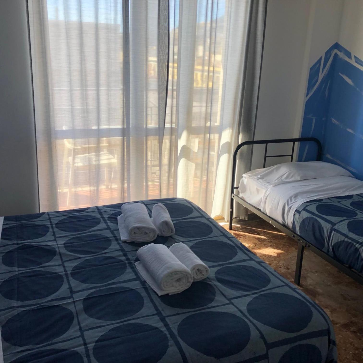 Marina Sky 8 Hotel Naples Exterior photo