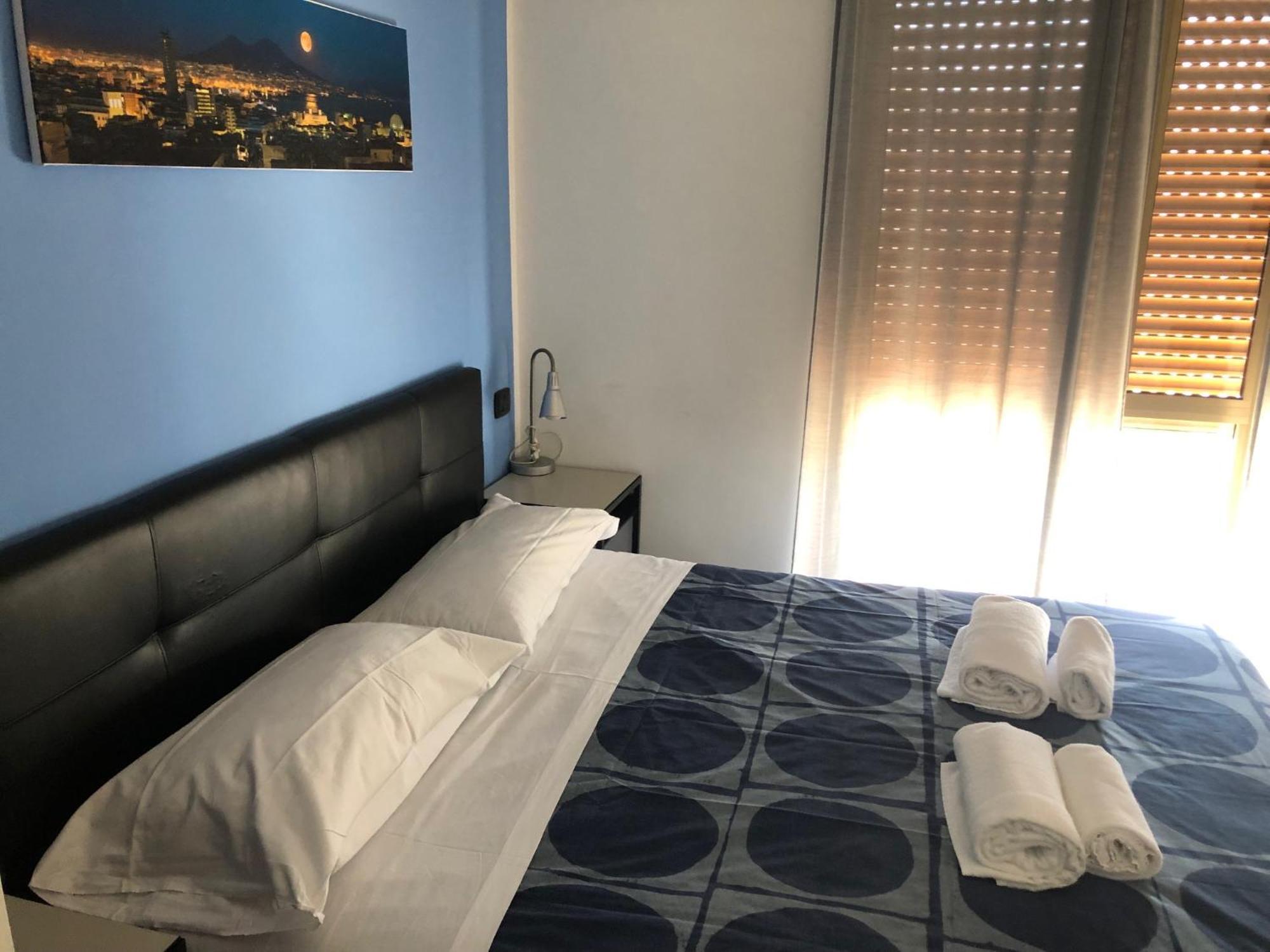 Marina Sky 8 Hotel Naples Exterior photo